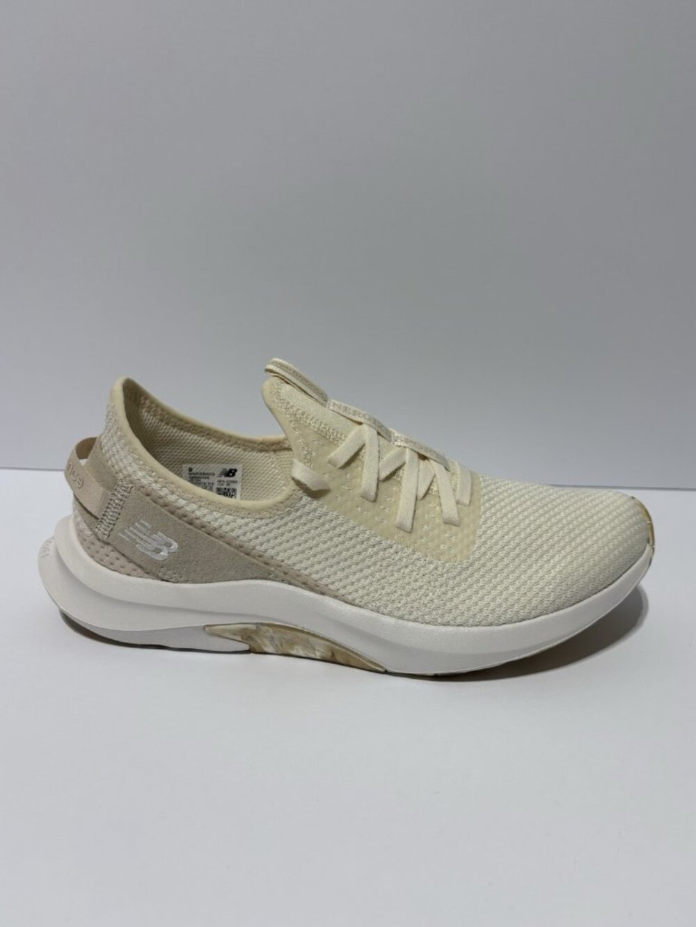 New Balance Women’s Dynasoft Nergize Sport V2 Beige Training Shoes, Size 9.5 M